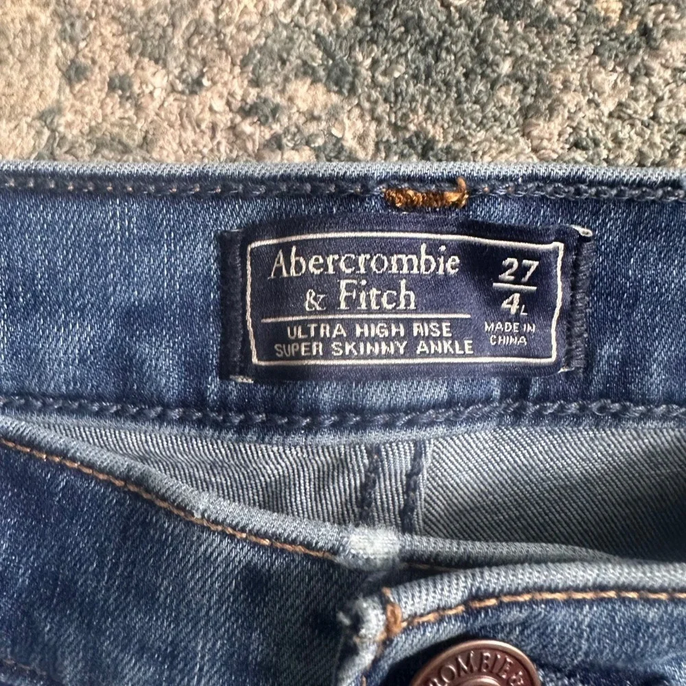 Abercrombie & Fitch ultra high